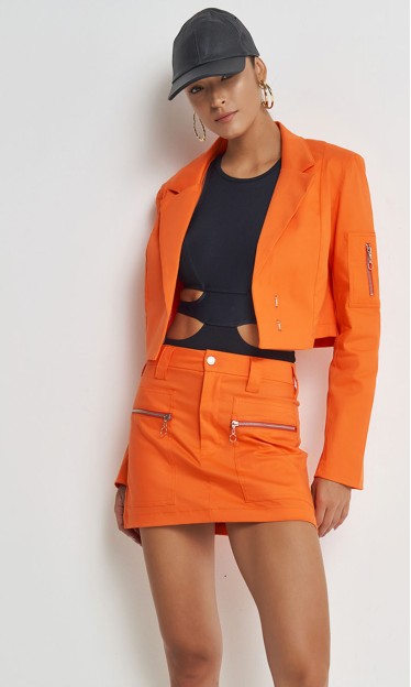 Blazer Cropped Laranja Sport Colcci