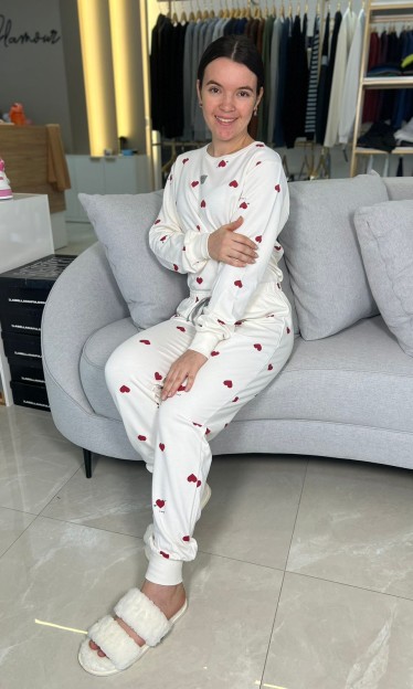 Pijama Manga Longa Off White Estampa Corações