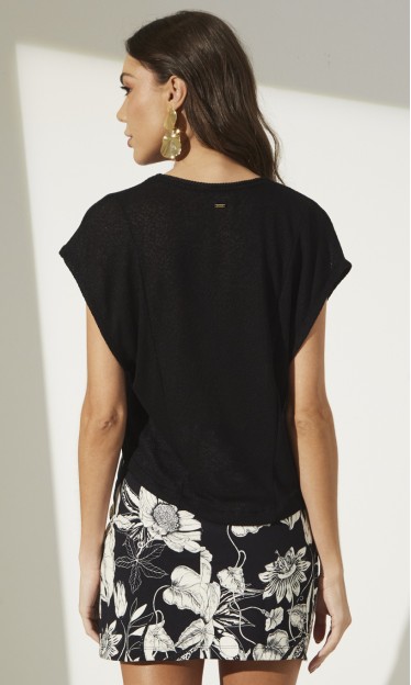 Blusa Barra Assimétrica Preto Sommer